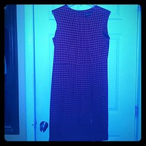 Adorable red and black houndstooth shift dress